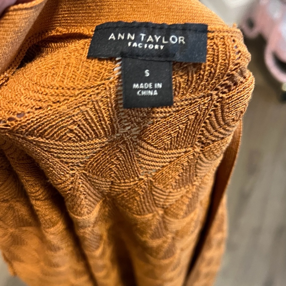 Ann Taylor Orange Women's Cardigan - Picture 5 of 8